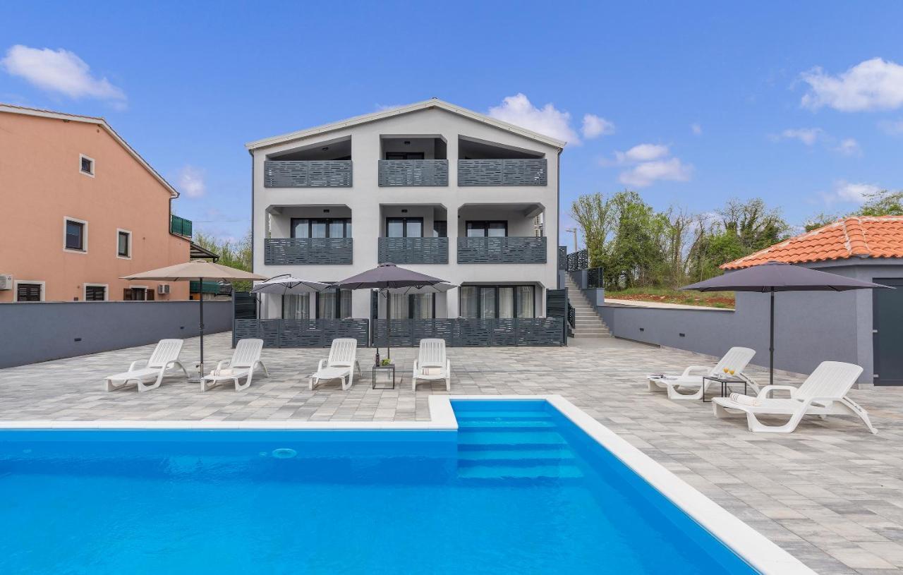 Apartmani Natalija Poreč Dış mekan fotoğraf